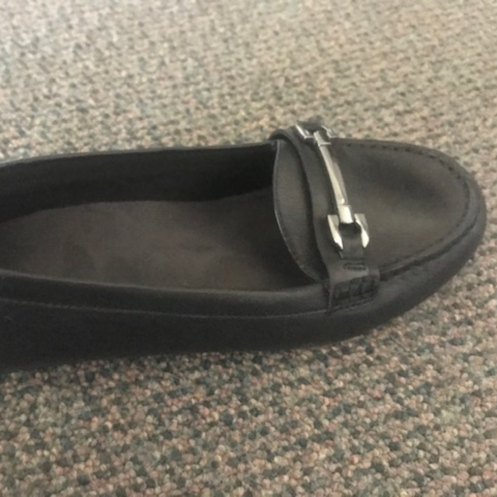 Vionic Black Loafers